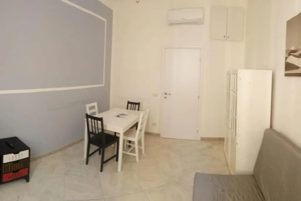 Apt Central Magenta Roma İtalya